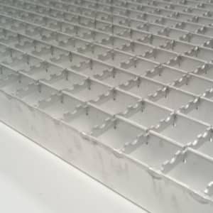 alu33x33antislipdetail side